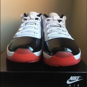 Jordan 11 Concord Breds Size 8.5 and 8
